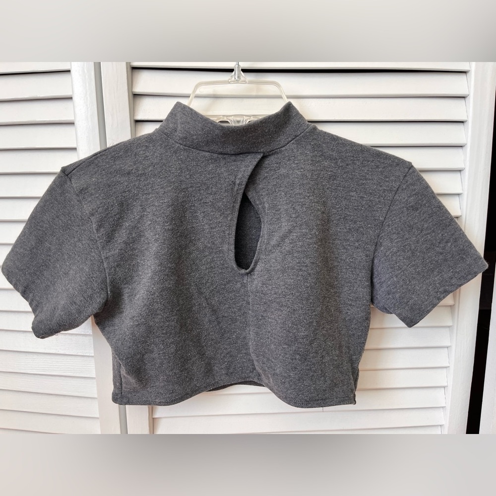 Vintage Keyhole Cropped Tee